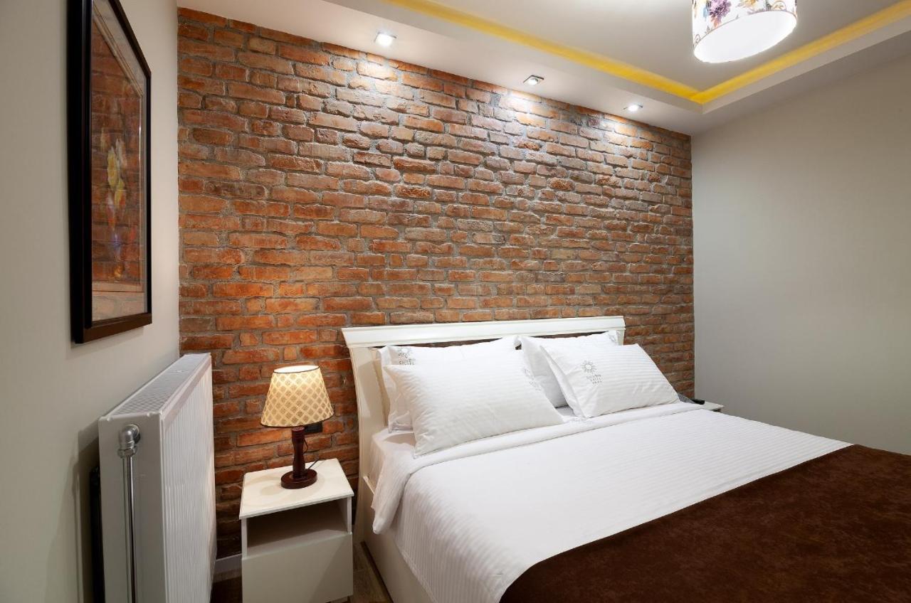 Casta Diva Hotel Korça Kültér fotó