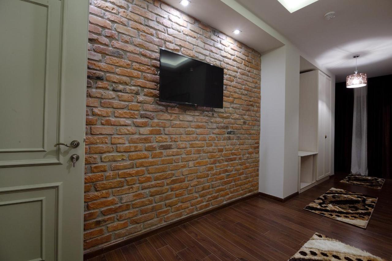 Casta Diva Hotel Korça Kültér fotó