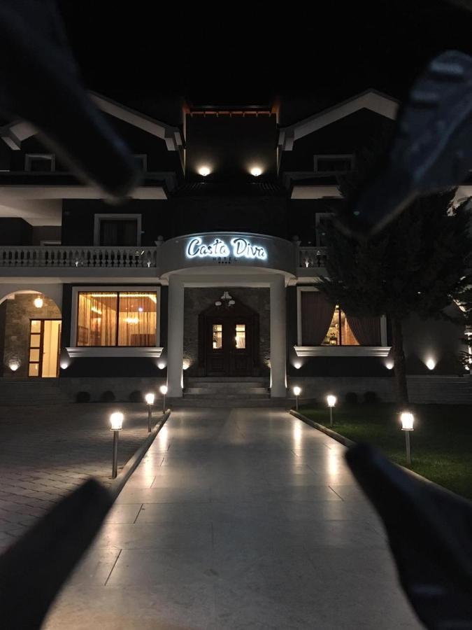 Casta Diva Hotel Korça Kültér fotó