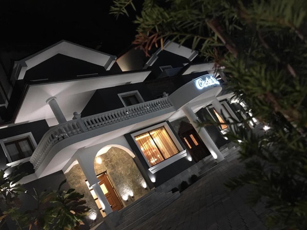 Casta Diva Hotel Korça Kültér fotó