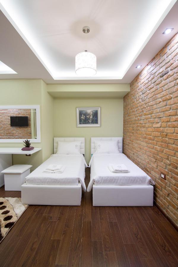 Casta Diva Hotel Korça Kültér fotó