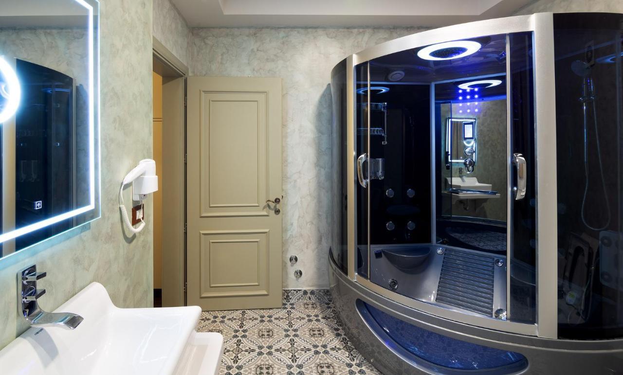 Casta Diva Hotel Korça Kültér fotó