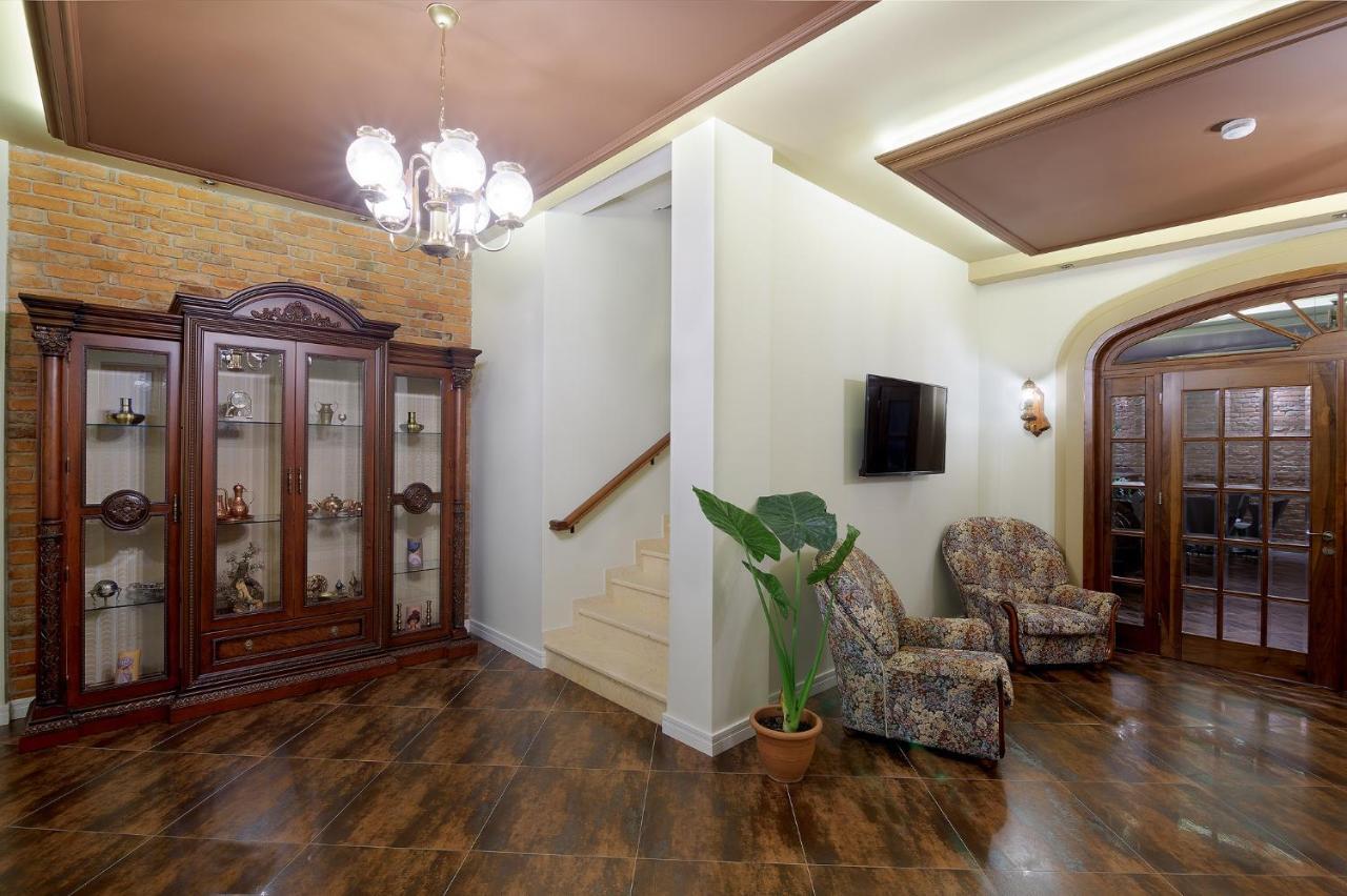 Casta Diva Hotel Korça Kültér fotó